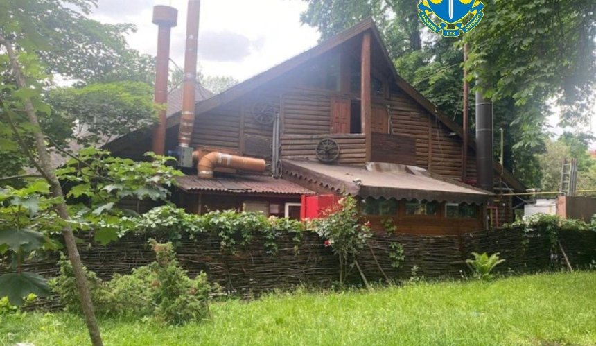 Прокуратура через суд вимагає знести ресторан у парку Шевченка в Києві: що відомо
