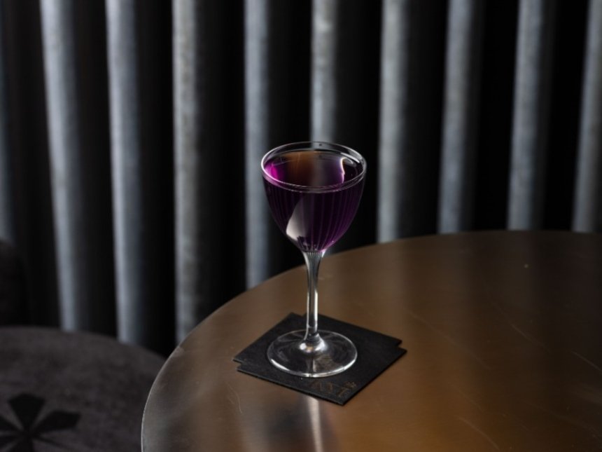 Коктейльні бари Києва, де можна випити Negroni: меню, ціни та адреси