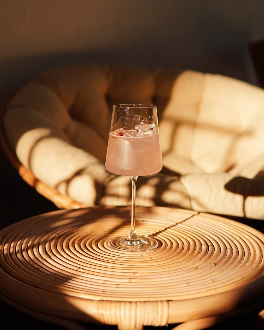 Коктейльні бари Києва, де можна випити Negroni: меню, ціни та адреси