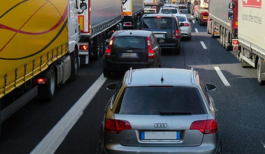 На вулиці Лаврухіна в Деснянському районі обмежать рух до кінця жовтня