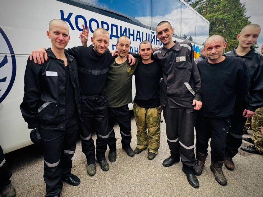На День Незалежності України відбувся обмін військовополоненими: фото