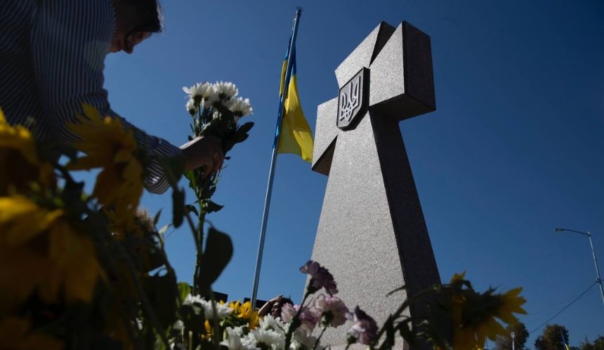 У Києві відкрили другий Меморіал на алеї почесних поховань