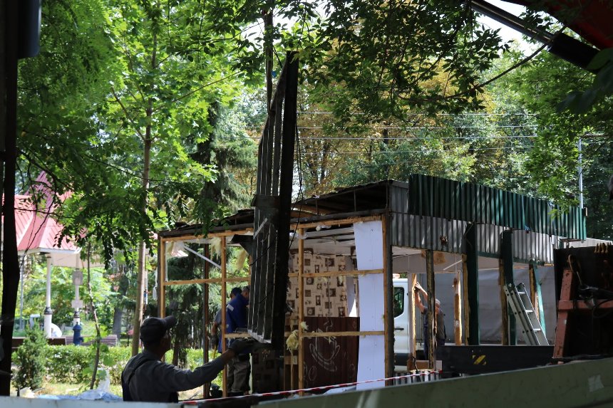 У Києві за тиждень прибрали 46 незаконних споруд