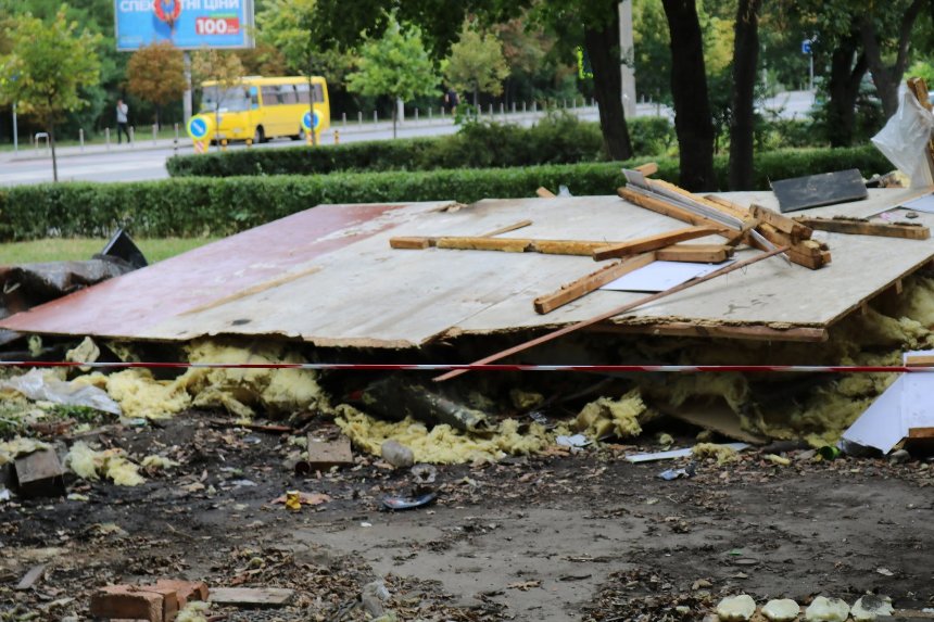 У Києві за тиждень прибрали 46 незаконних споруд