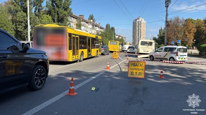 Смертельна ДТП на Чоколівському бульварі Смертельна ДТП на Чоколівському бульварі
