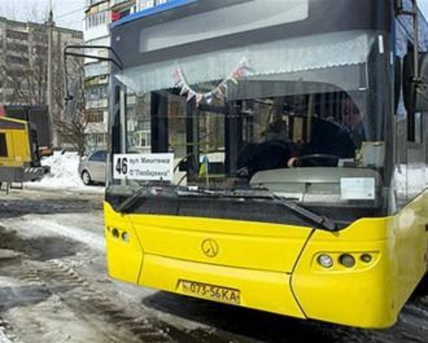 В столице автобусы между Нивками и Дорогожичами будут ездить чаще