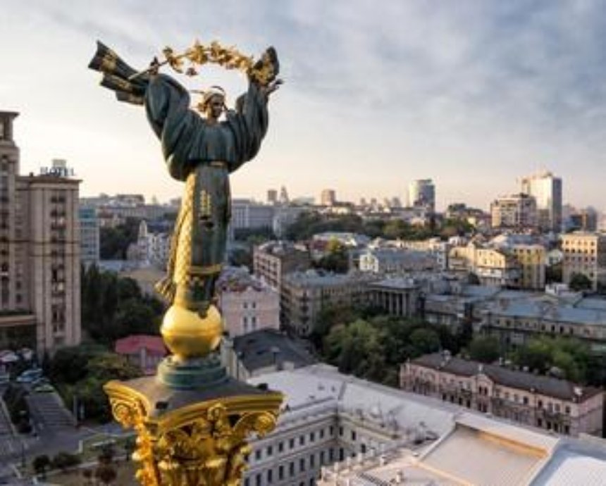 Улетный Майдан: 7 аэрофото центра столицы