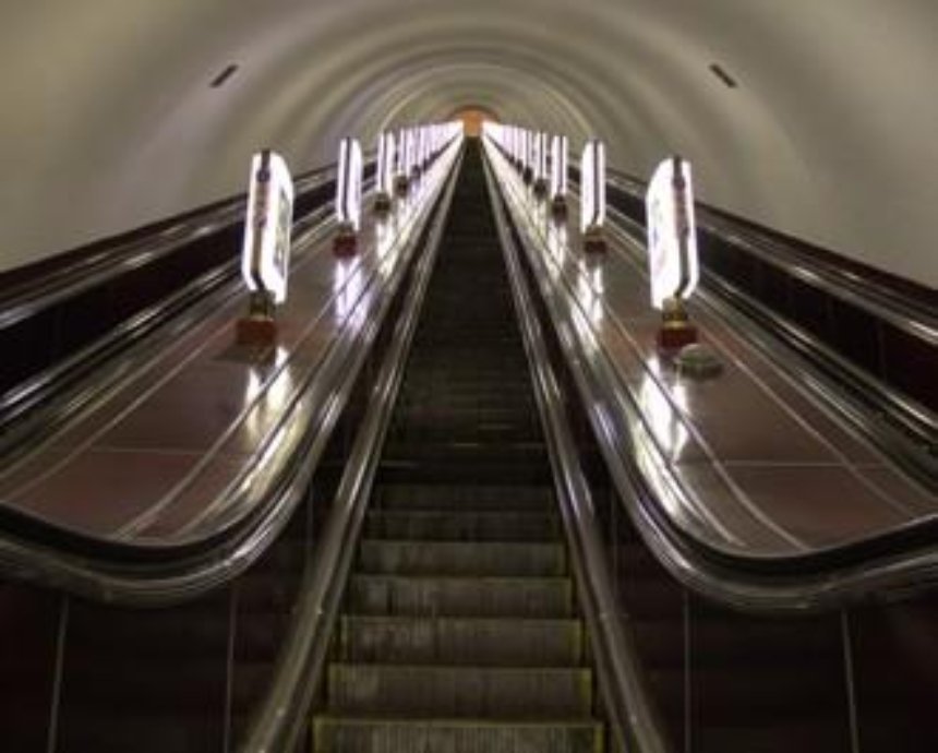 Сегодня на станции "Сырец" киевского метро начнется внеплановый ремонт эскалатора