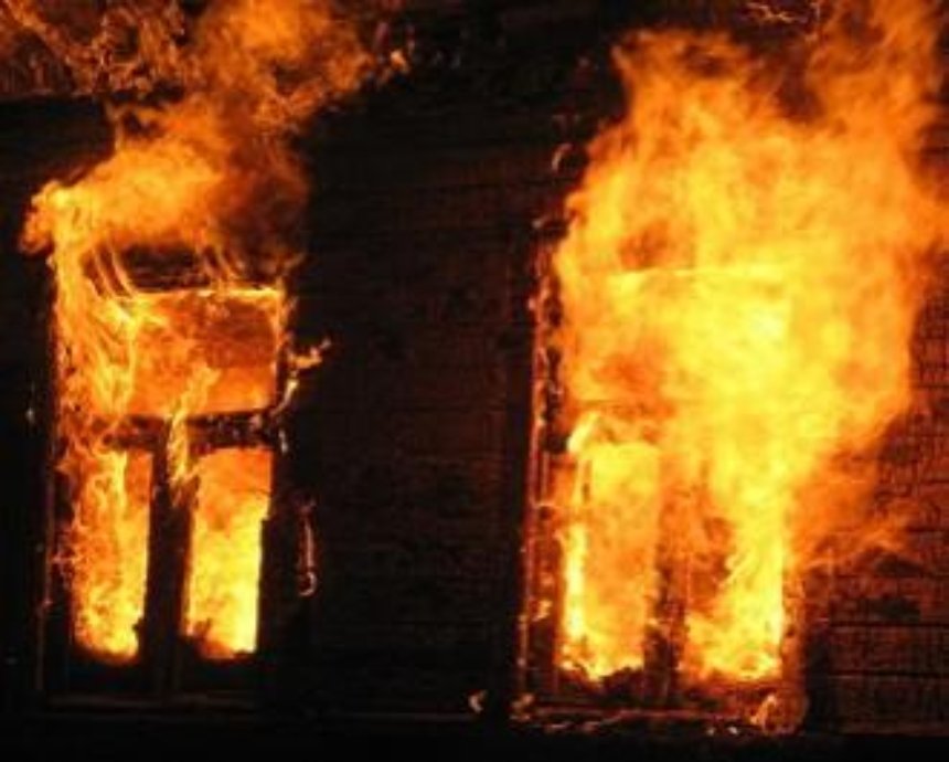 В Киеве в пожаре погиб строитель
