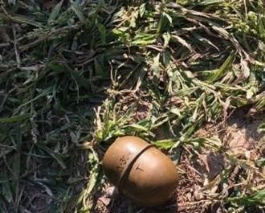 В киевском парке неадекватный мужчина угрожал взорвать гранату