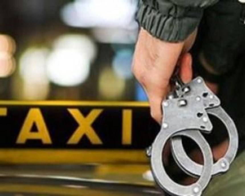 В Киеве пассажир выстрелил таксисту в лицо