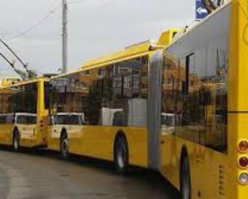 В Киеве временно отменяется троллейбусный маршрут № 45