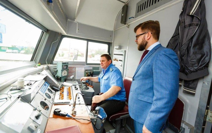 "Укрзализныця" усилила контроль за качеством выполнения ремонта локомотивов, - Кравцов
