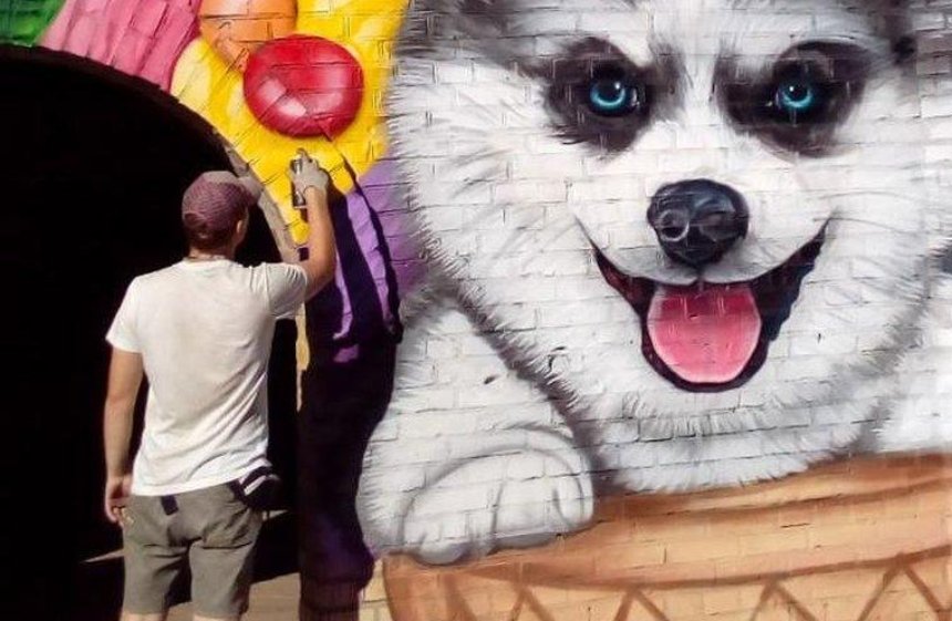 На Оболони появился очаровательный стрит-арт со щенком хаски (фото)