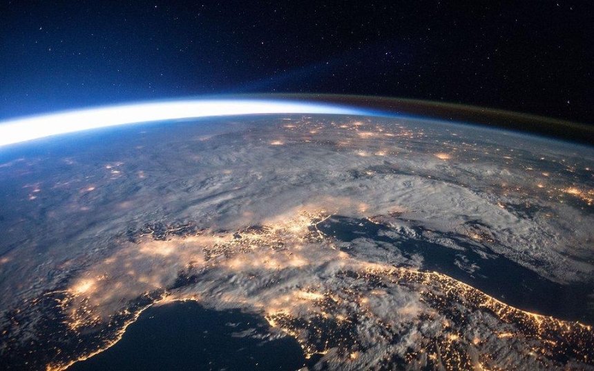 Киев, ты космос: столицу Украины сняли с борта МКС (фото)