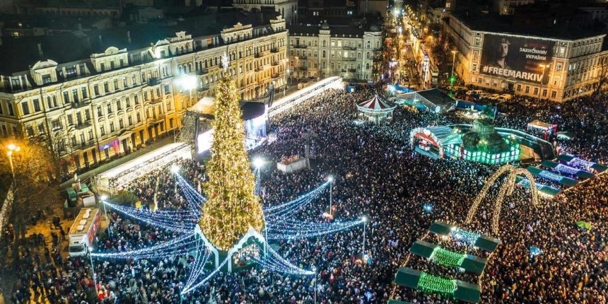 Искусственная елка и сказочный пень: каким будет Новый год на Софийской площади
