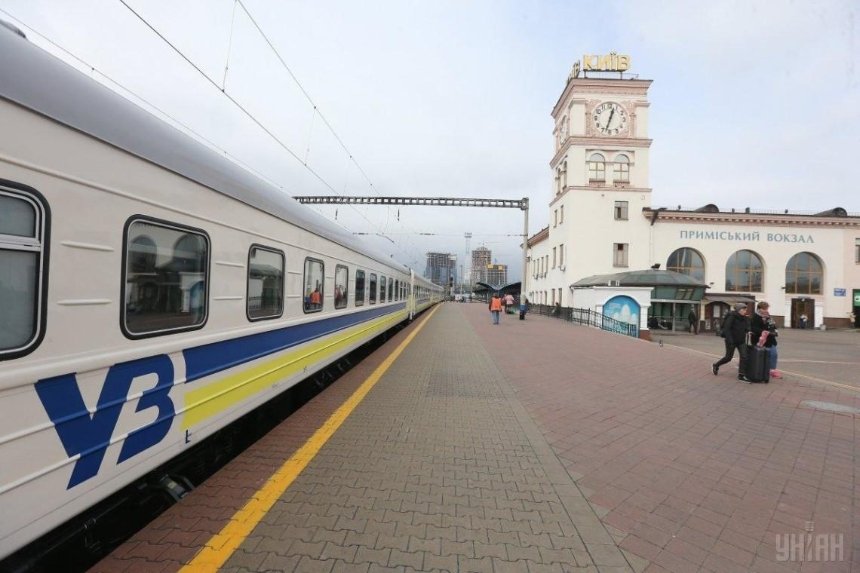 Продажу билетов на поезда в Киев возобновляют: откуда можно будет приехать в столицу 