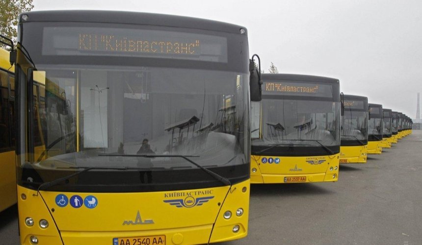 автобуси у Києві