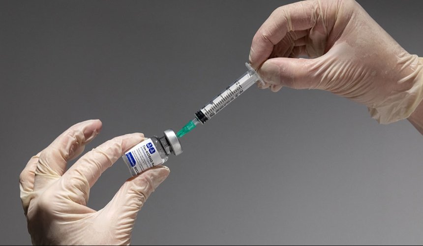 Україна отримає оновлену вакцину від COVID-19
