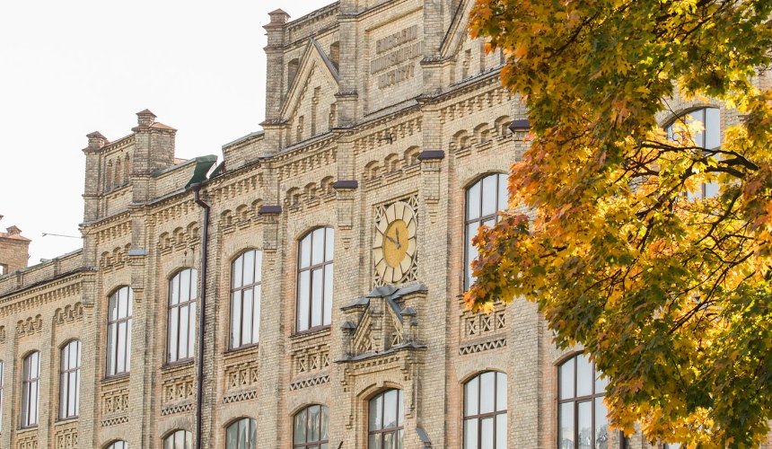 Два київських університети увійшли до списку найкращих за можливістю працевлаштування
