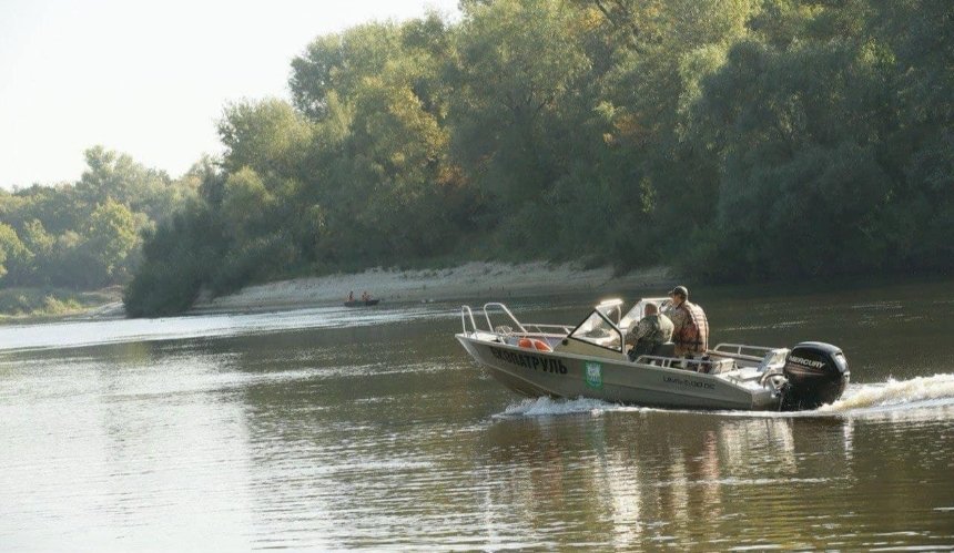 Рух забруднення води у Десні сповільнюється у напрямку Києва: подробиці