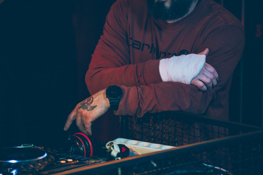 У Києві стартує безплатна програма відновлювального диджеїнгу EnterDJ × PRODJ School