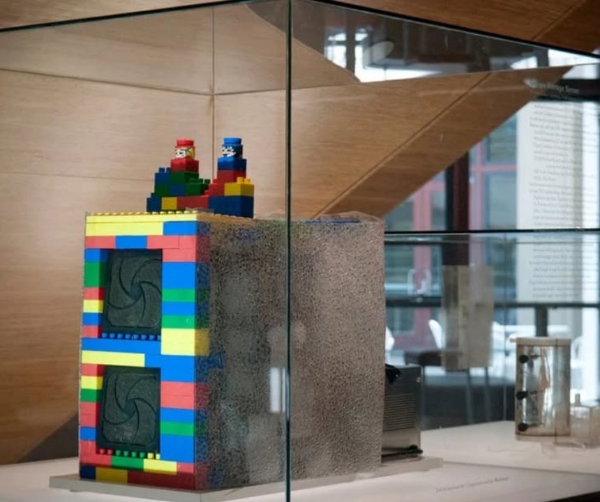 Перший сервер зібрали з конструктора LEGO