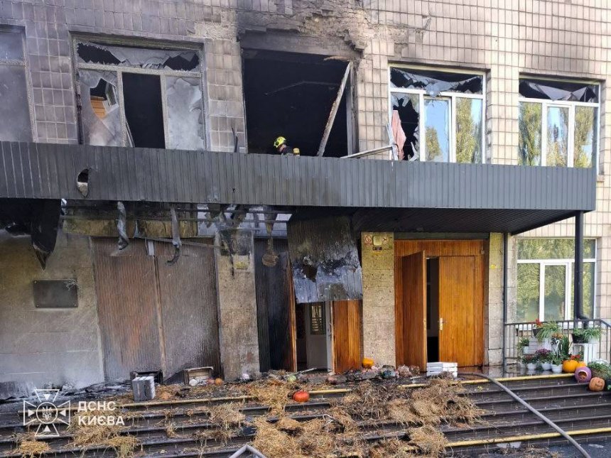 У Солом’янському районі Києва ворог поцілив у школу У Солом’янському районі Києва ворог поцілив у школу