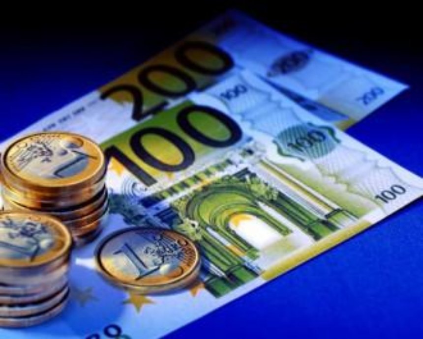 Наличный евро подорожал в столичных обменниках