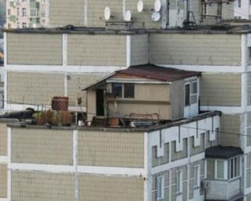 Под землей, на крыше, в рефрижераторе: ТОП-5 необычных жилищ в Киеве