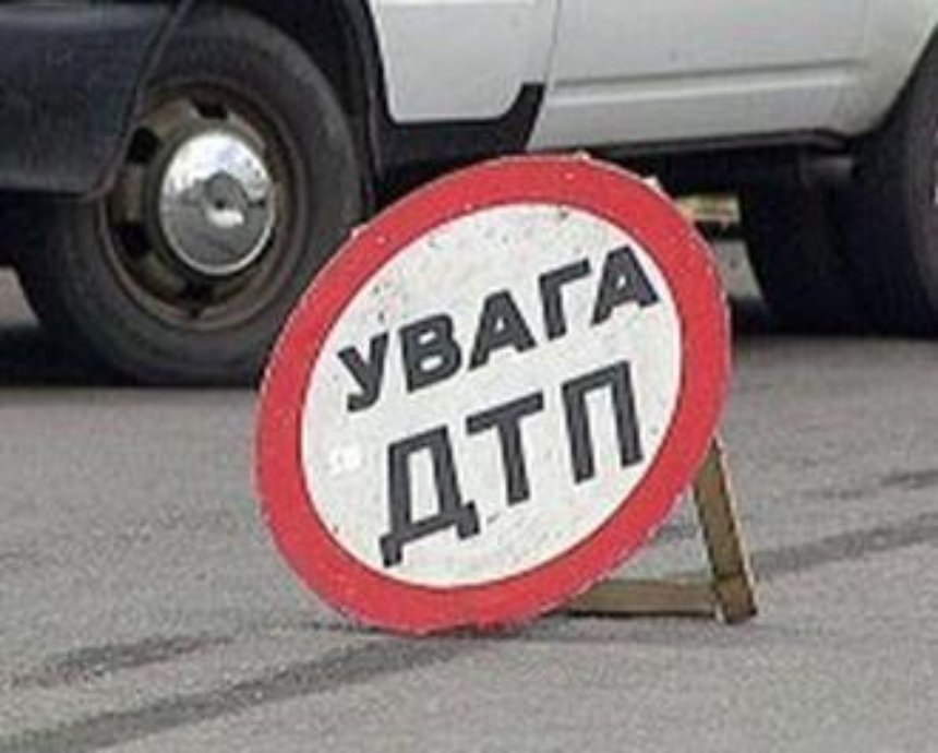 В Киеве произошло ужасное ДТП, пострадала девушка-водитель