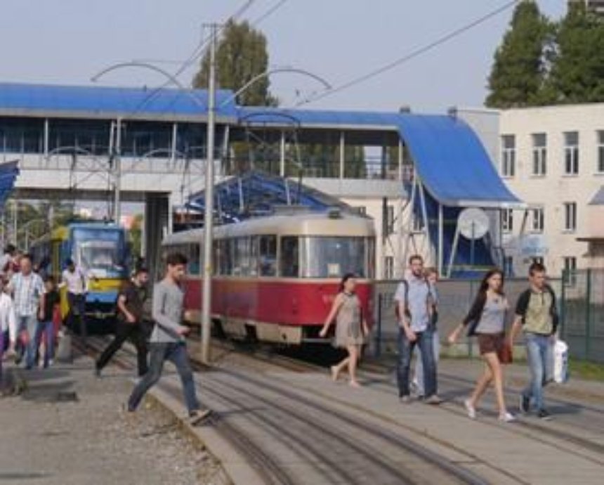 На "неудобной" станции скоростного трамвая в Киеве построят новый выход