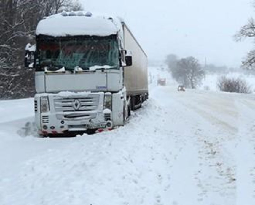 Во время снегопадов в Киев не будут пропускать фуры - КГГА
