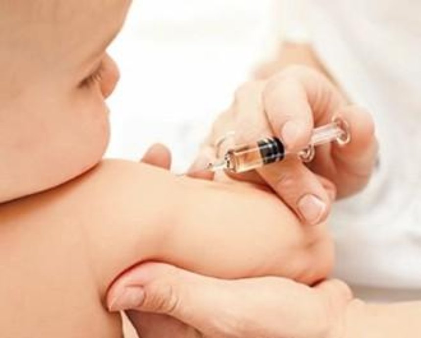 В Киеве не хватает вакцины для новорожденных