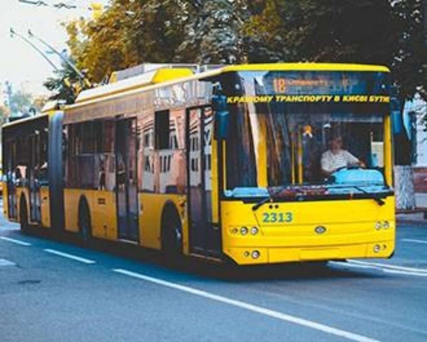 В столице из-за футбольного матча будут чаще ходить троллейбусы и трамваи
