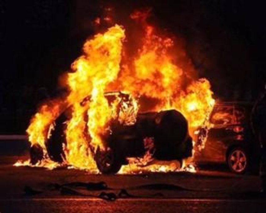 На Киевщине взорвали автомобиль общественной активистки