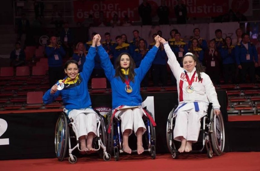 "Золото", "серебро" и "броза": украинки тримуфировали на Чемпионате мира по карате