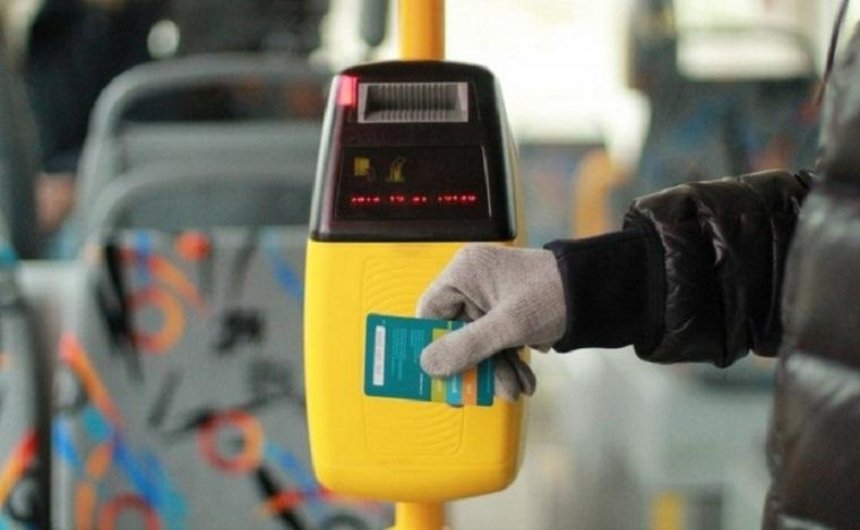 Общественный транспорт в Киеве переходит на е-билеты