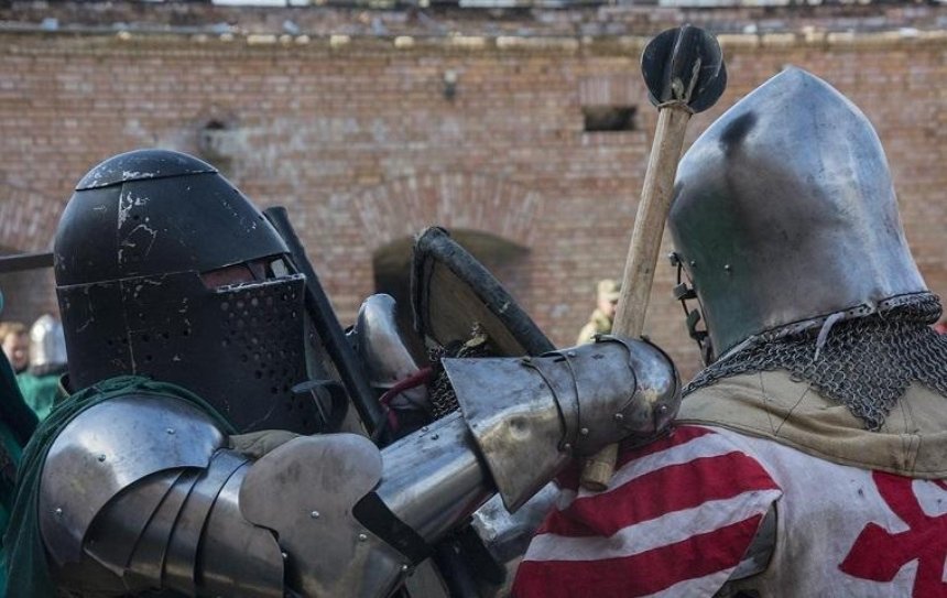 В центре Киева сражались рыцари (фото)