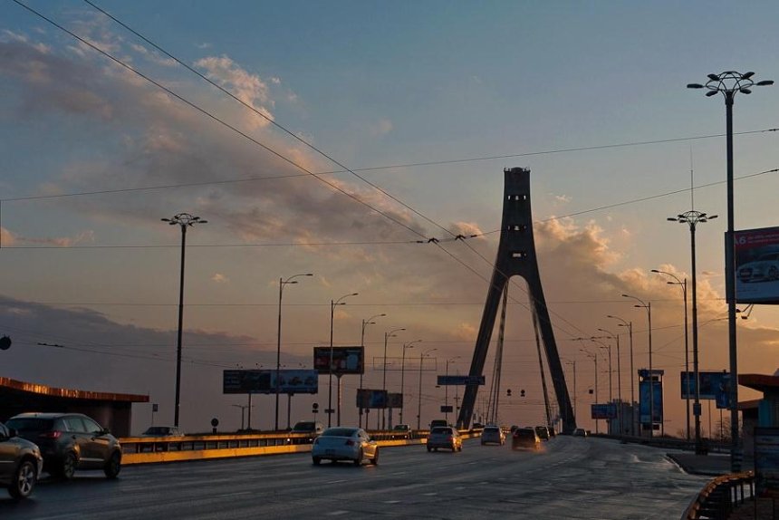 Ночной ремонт: на Московском мосту временно ограничат движение транспорта
