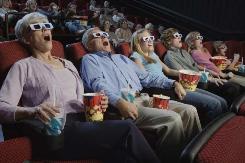В столичном кинотеатре будут бесплатно показывать кино для пенсионеров 
