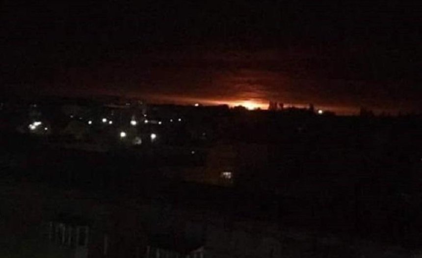 Взрывы в Черниговской области: жителей эвакуируют (фото, видео)