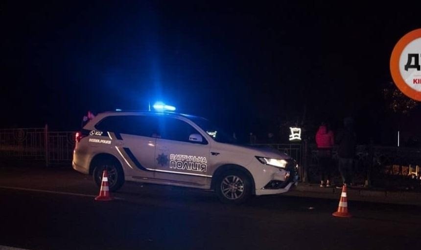 В Киеве автомобиль полиции случайно сбил вора (фото, видео) 