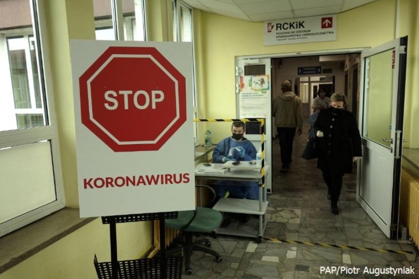 Польша возвращается к локдауну из-за  коронавируса
