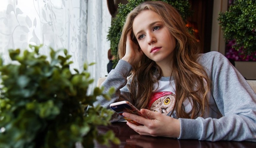 «Виртуальный друг»: в Украине запустили чат-бот для психологической помощи подросткам