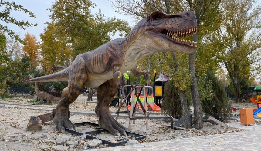 На Оболони откроется парк со скульптурами динозавров