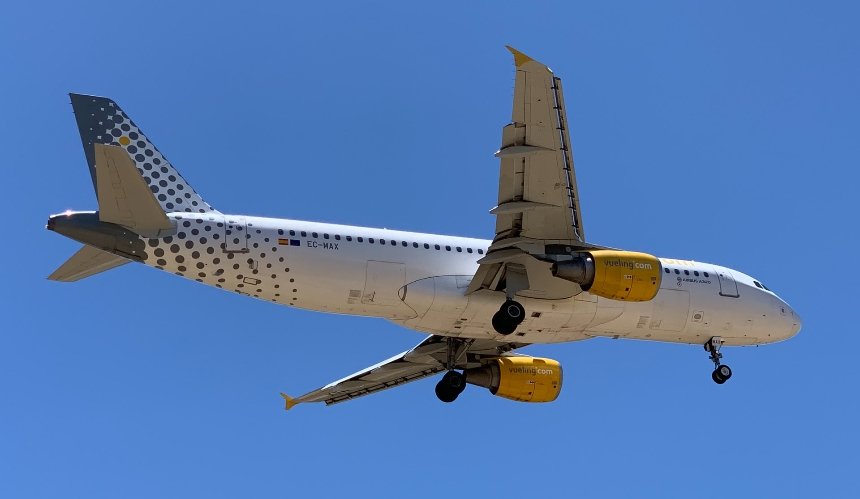 От 30 евро: испанский Vueling запускает рейсы из Киева в Париж