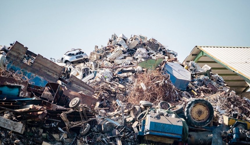 В Киеве хотят ввести электронные талоны на определенные виды мусора