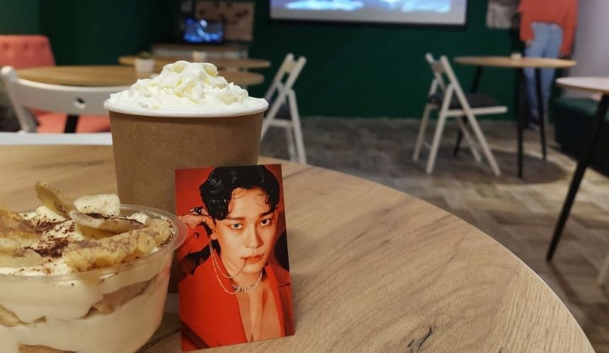 Новое место: K-Pop кафе VanFan возле «Золотых ворот»