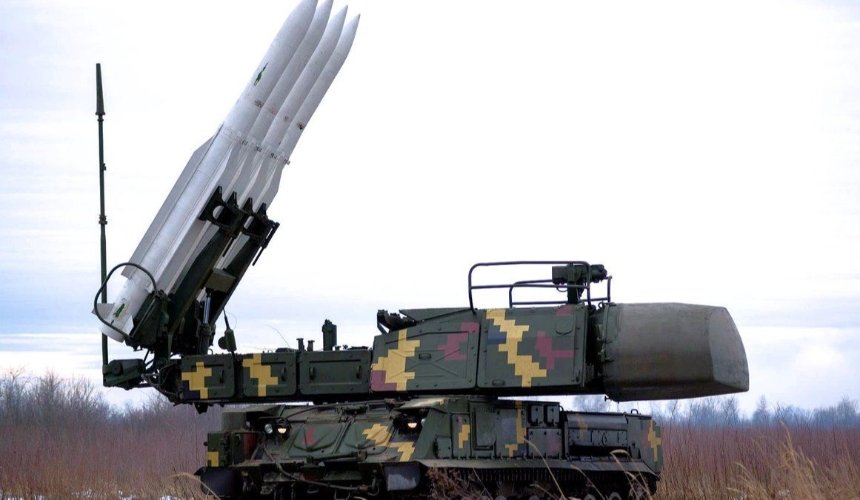 Над Київщиною система ППО збила дві ракети